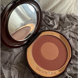Charlotte Tilbury blush walk of no shame!
